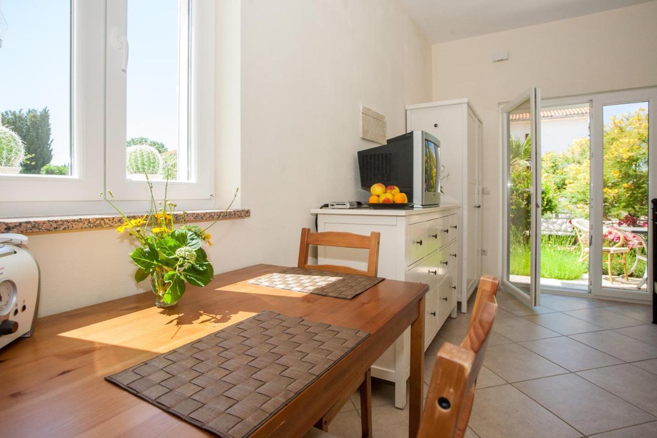 Apartments Dino Krk Town Εξωτερικό φωτογραφία