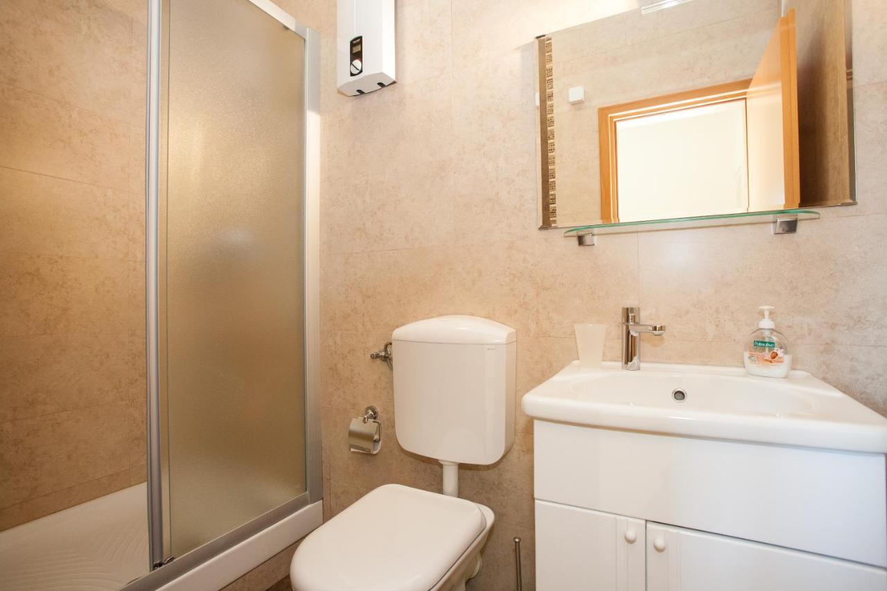 Apartments Dino Krk Town Εξωτερικό φωτογραφία