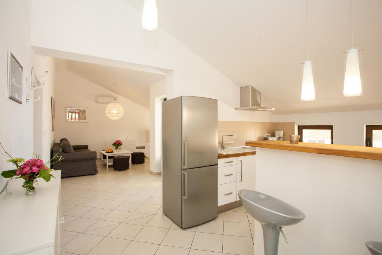 Apartments Dino Krk Town Εξωτερικό φωτογραφία
